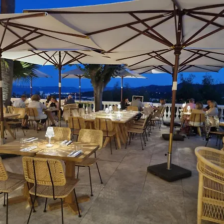 Les Terrasses Apartment *